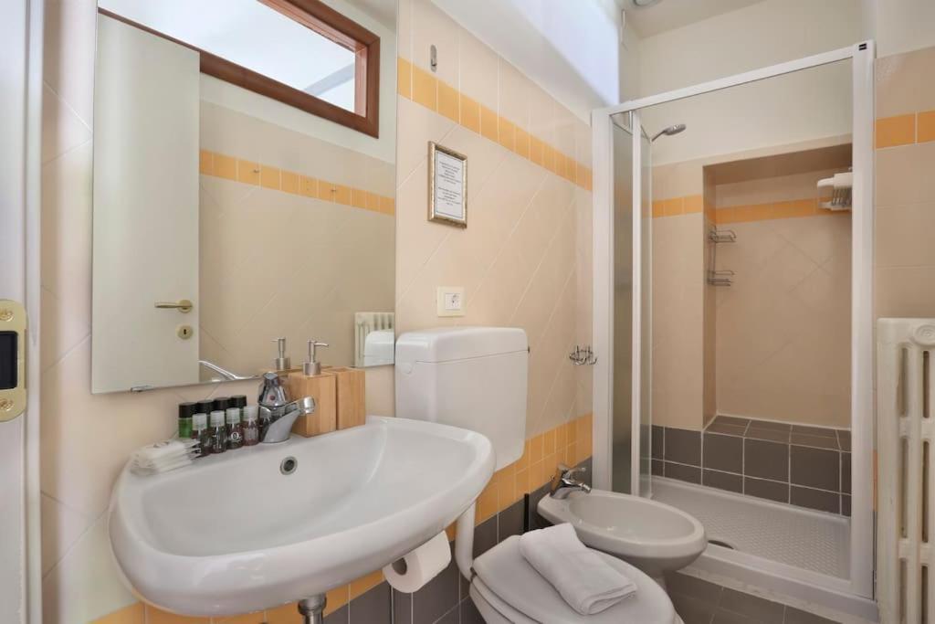 In The Heart Of Florence, Dante, With Private Terrace Appartamento *